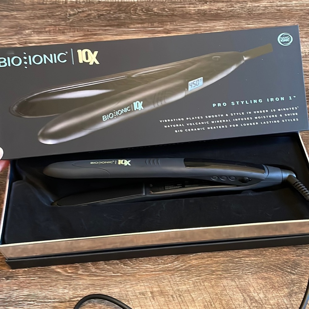 Bio Ionic 10x flat Iron
